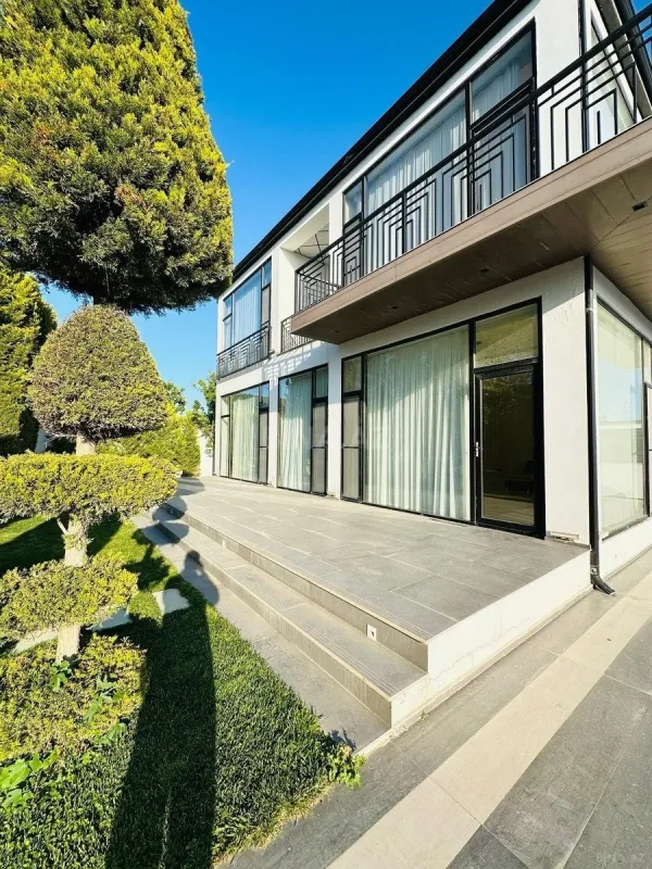 Kirayə verilir 5 otaqlı həyət evi 400 m²