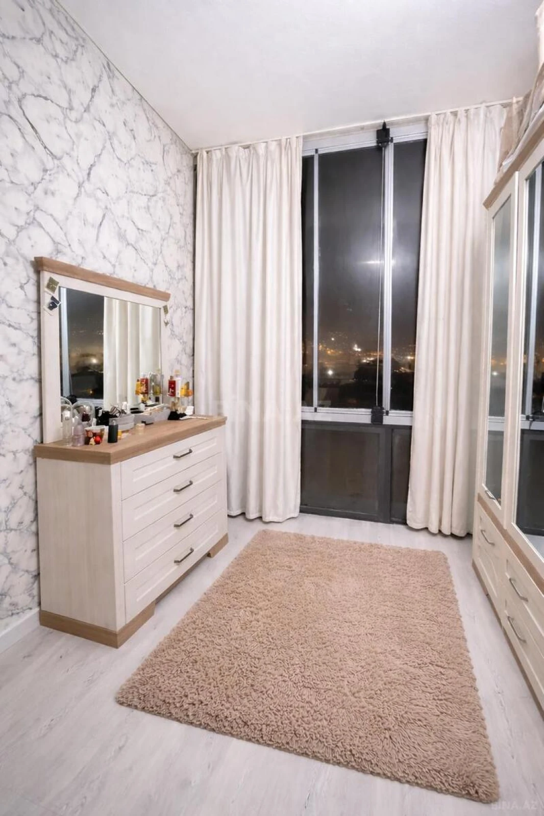 Satılır 3 otaqlı mənzil 90 m²