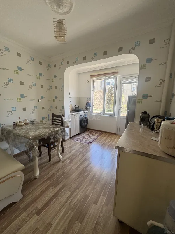 Satılır 2 otaqlı mənzil 60 m²
