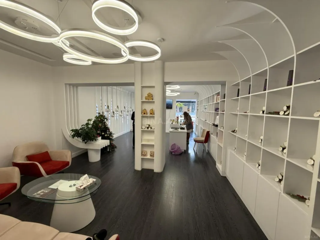 Kirayə verilir obyekt 75 m²