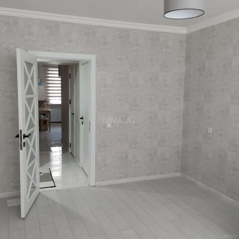 Satılır 4 otaqlı mənzil 85 m²