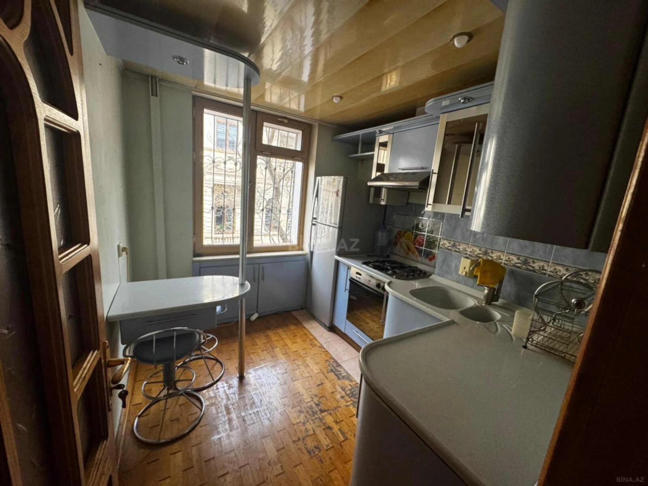 Kirayə verilir 3 otaqlı mənzil 120 m²