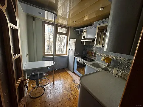 Kirayə verilir 3 otaqlı mənzil 120 m²