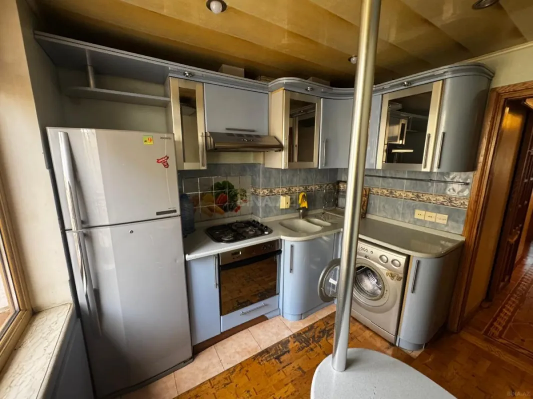 Kirayə verilir 3 otaqlı mənzil 120 m²