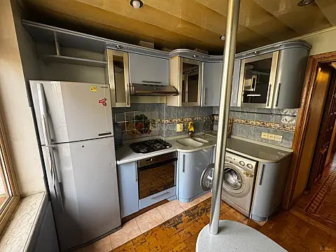 Kirayə verilir 3 otaqlı mənzil 120 m²