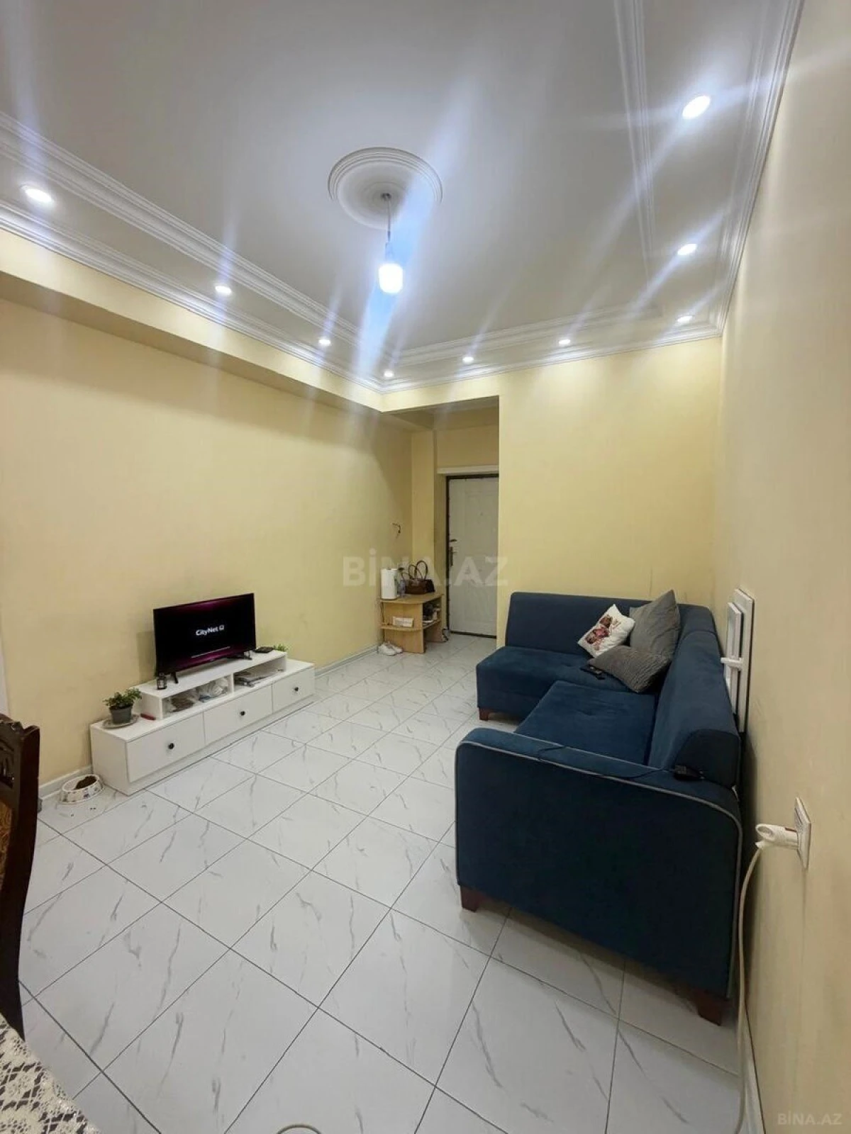Kirayə verilir 2 otaqlı mənzil 67 m²