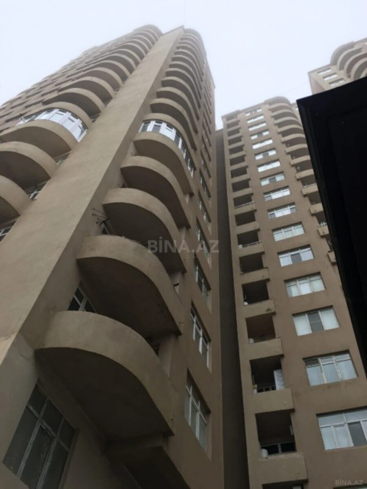 Satılır 2 otaqlı mənzil 52 m²