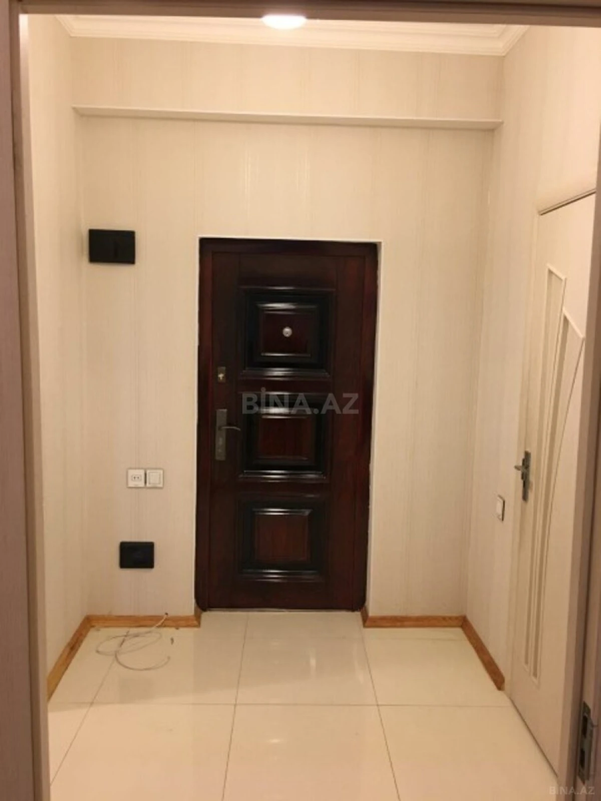 Satılır 2 otaqlı mənzil 52 m²