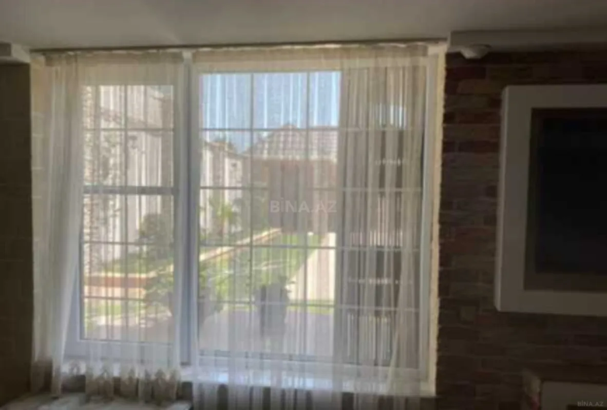 Satılır 5 otaqlı həyət evi 230 m²