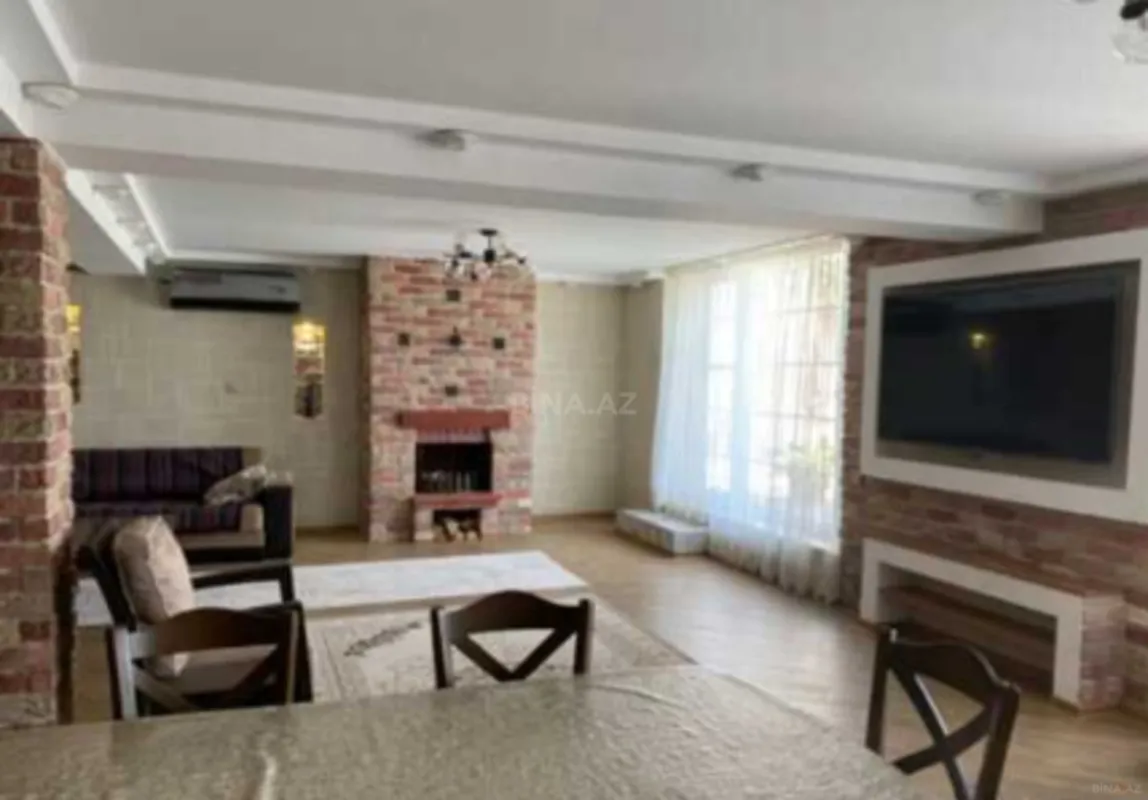 Satılır 5 otaqlı həyət evi 230 m²