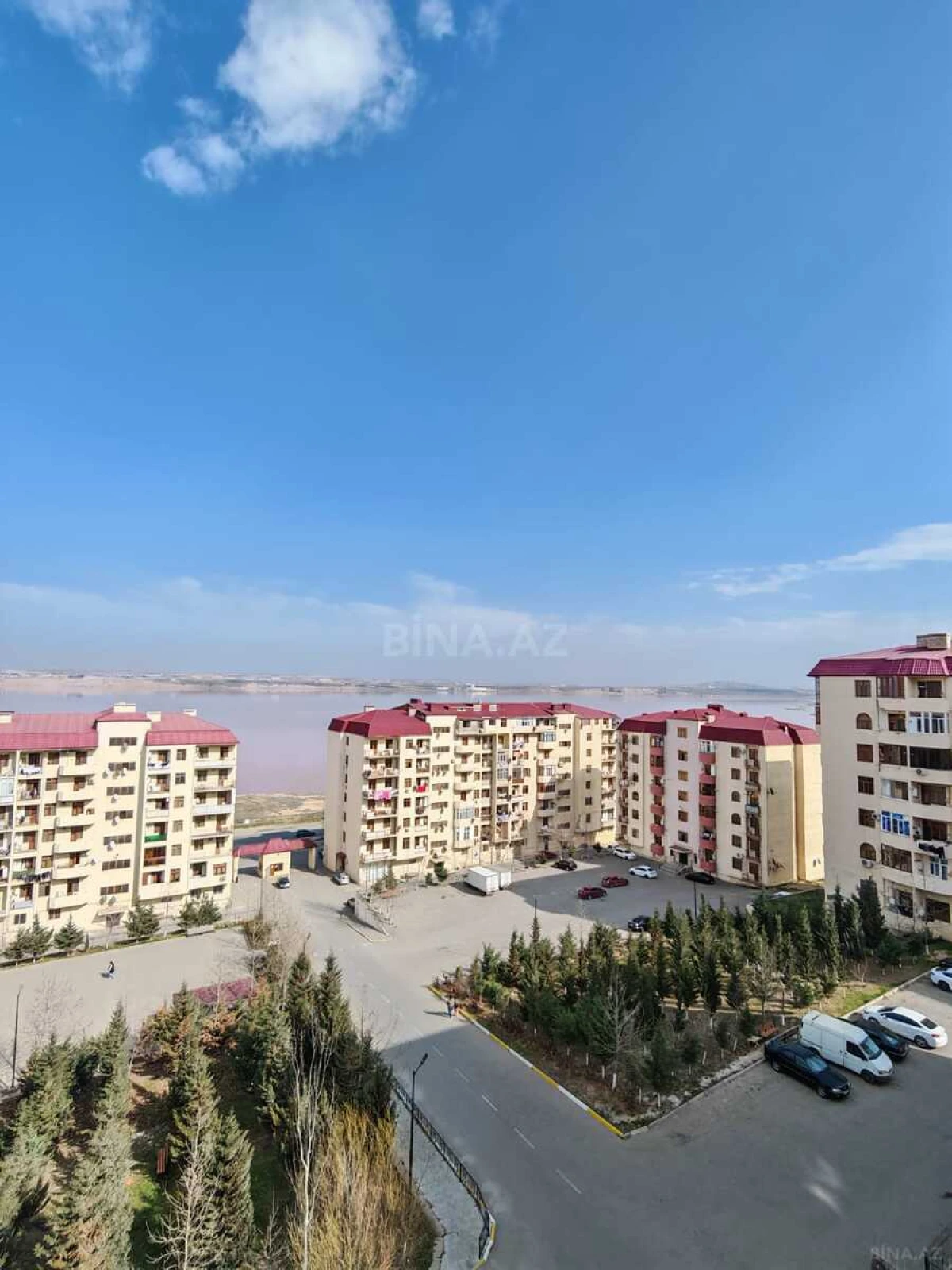 Kirayə verilir 2 otaqlı mənzil 67 m²