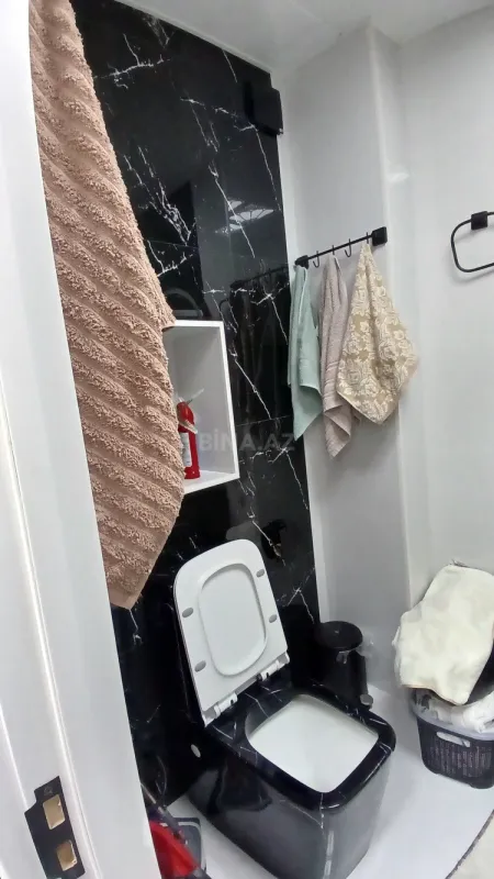 Kirayə verilir 2 otaqlı mənzil 67 m²