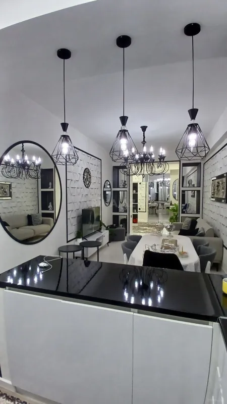 Kirayə verilir 2 otaqlı mənzil 67 m²