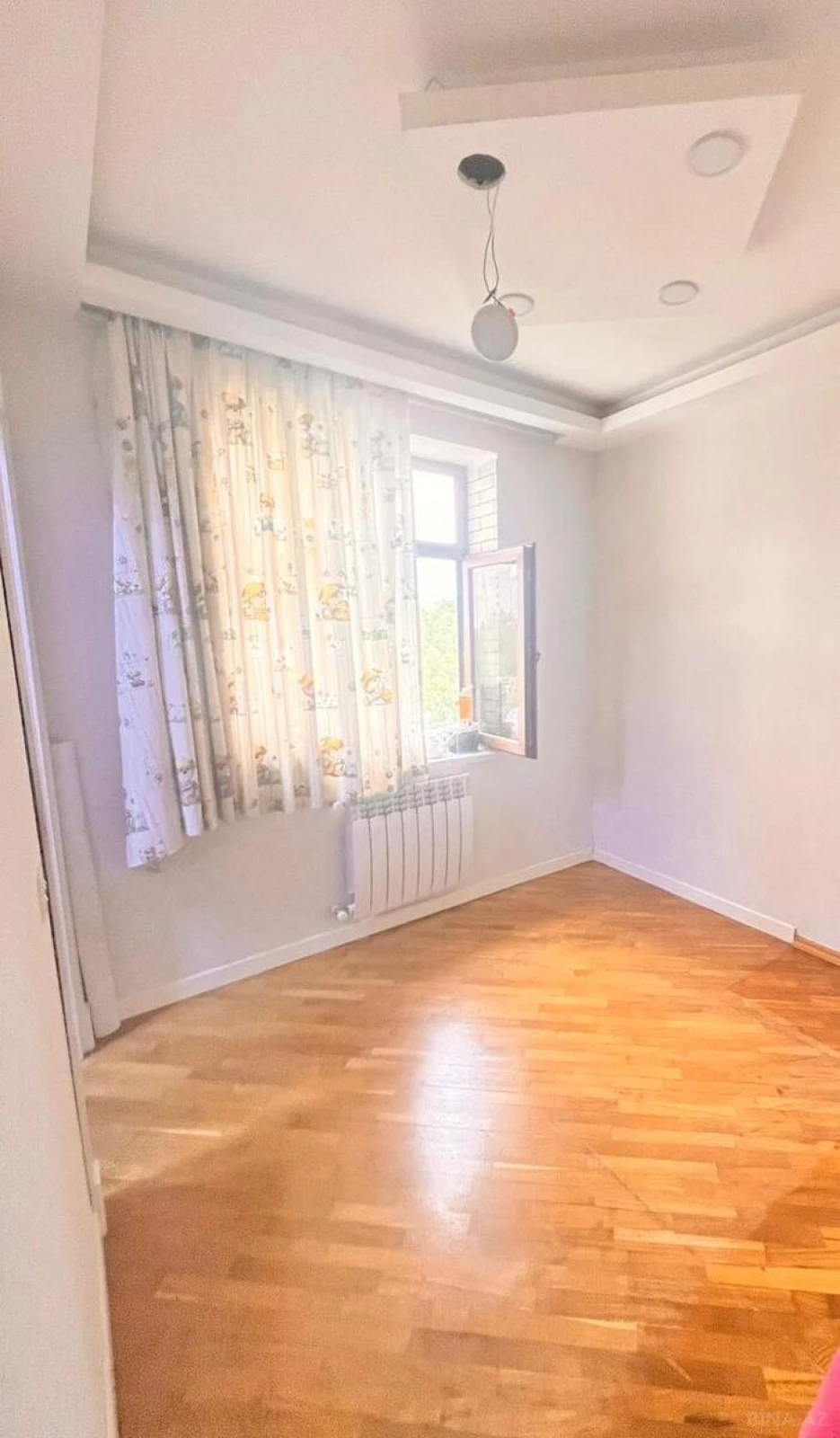 Kirayə verilir 2 otaqlı mənzil 60 m²