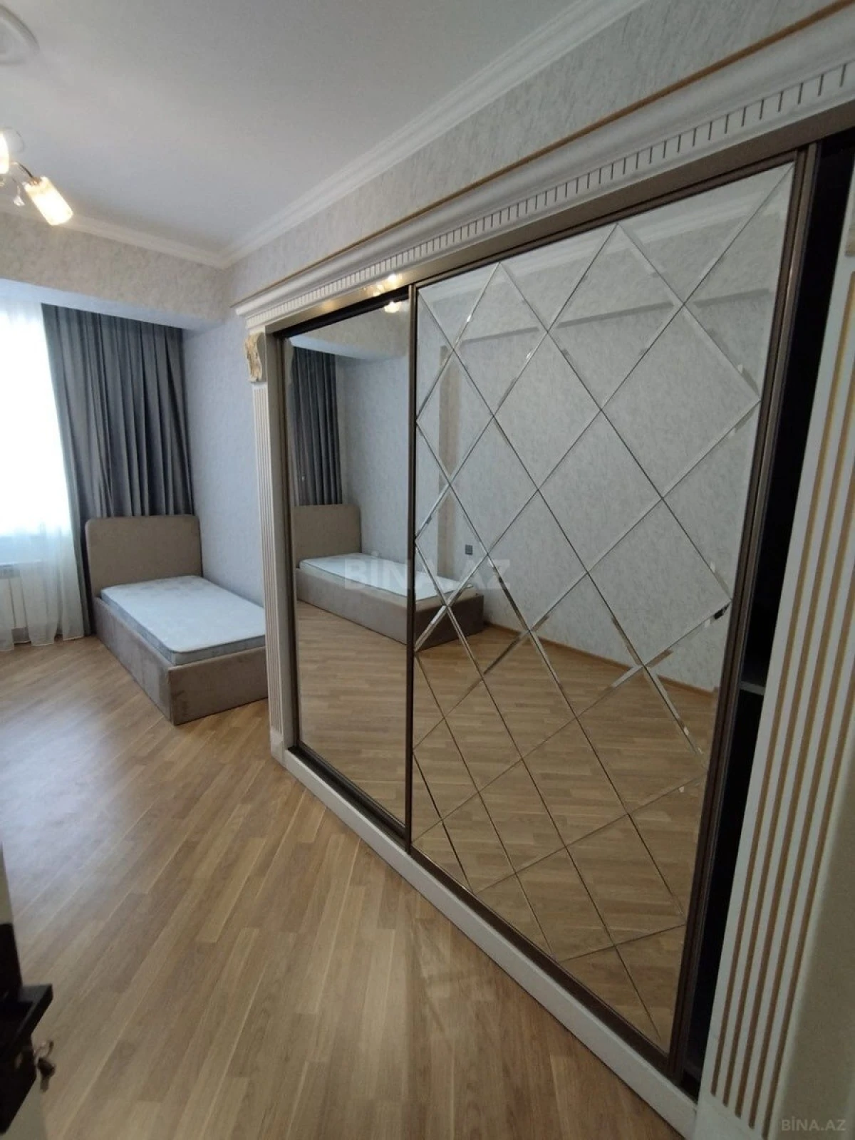 Kirayə verilir 3 otaqlı mənzil 112 m²