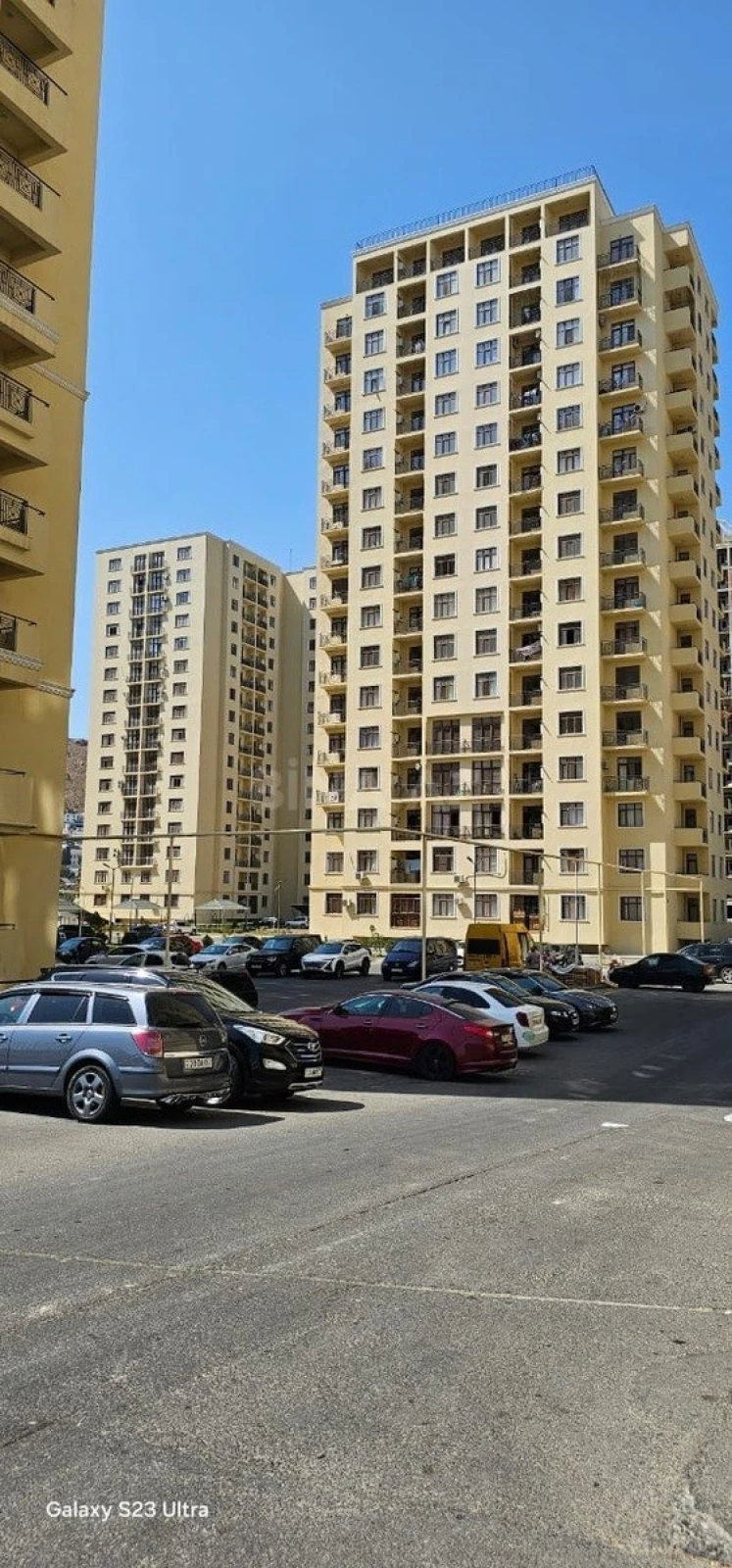 Kirayə verilir 3 otaqlı mənzil 112 m²