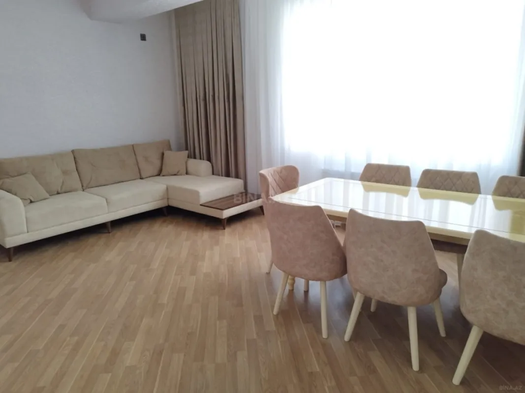 Kirayə verilir 3 otaqlı mənzil 112 m²