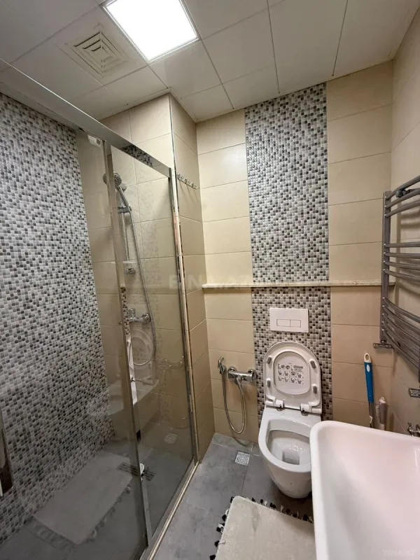 Kirayə verilir 2 otaqlı mənzil 65 m²