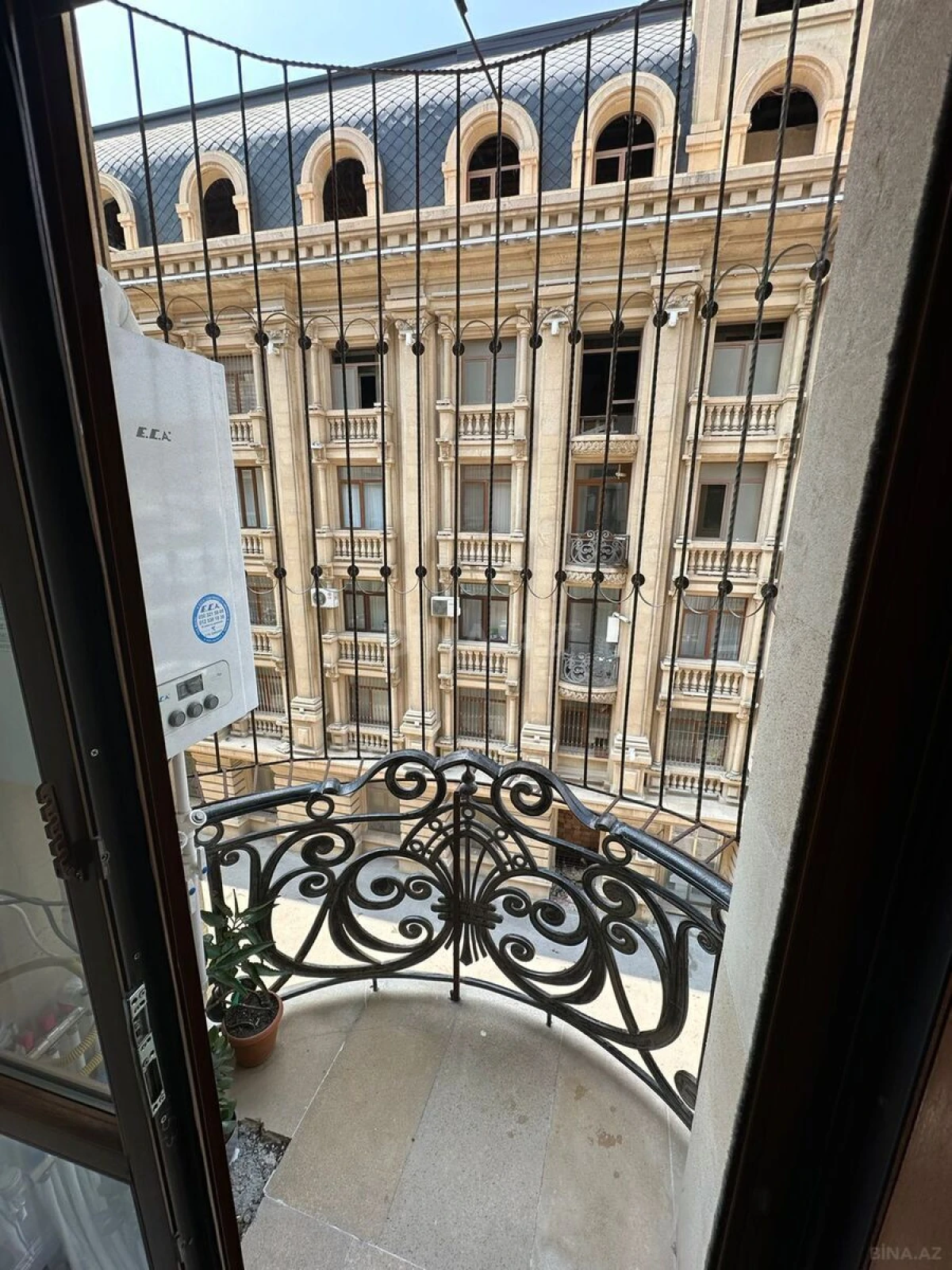 Satılır 3 otaqlı mənzil 100 m²