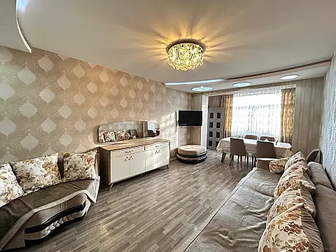 Satılır 3 otaqlı mənzil 80 m²
