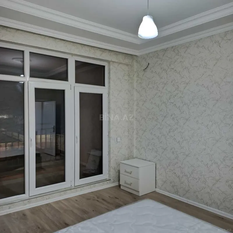 Kirayə verilir 2 otaqlı mənzil 45 m²