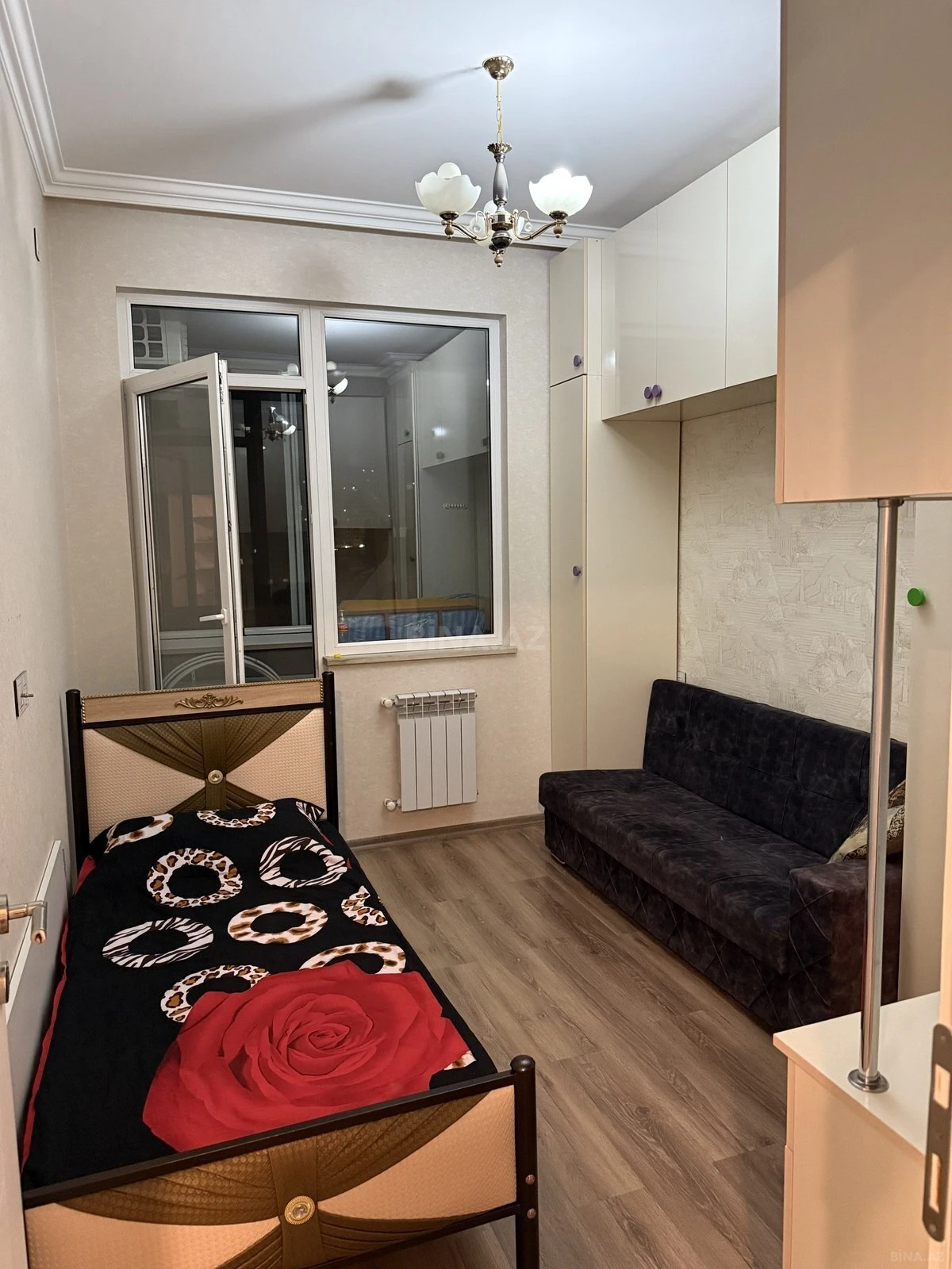 Kirayə verilir 2 otaqlı mənzil 55 m²