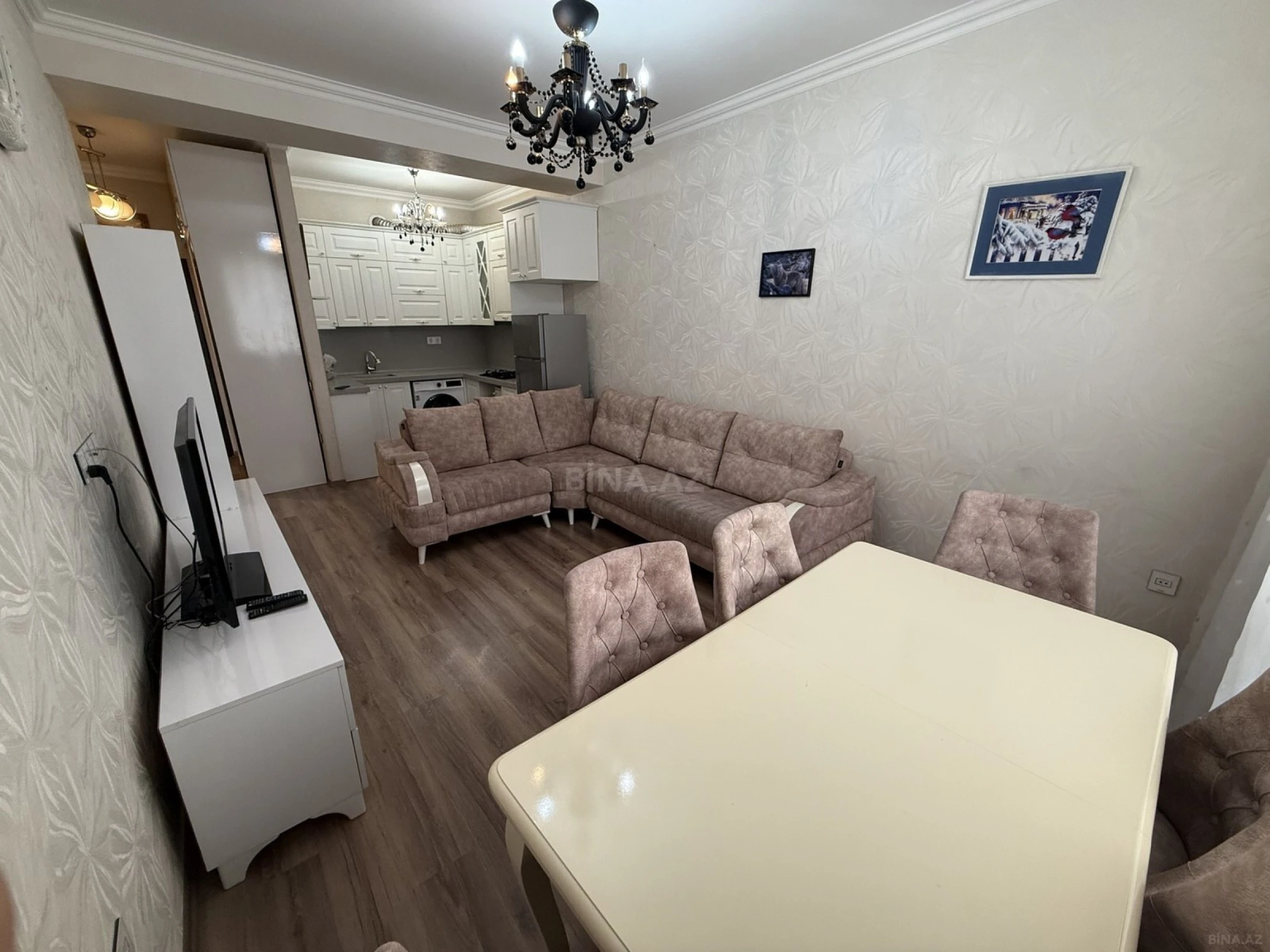 Kirayə verilir 2 otaqlı mənzil 55 m²