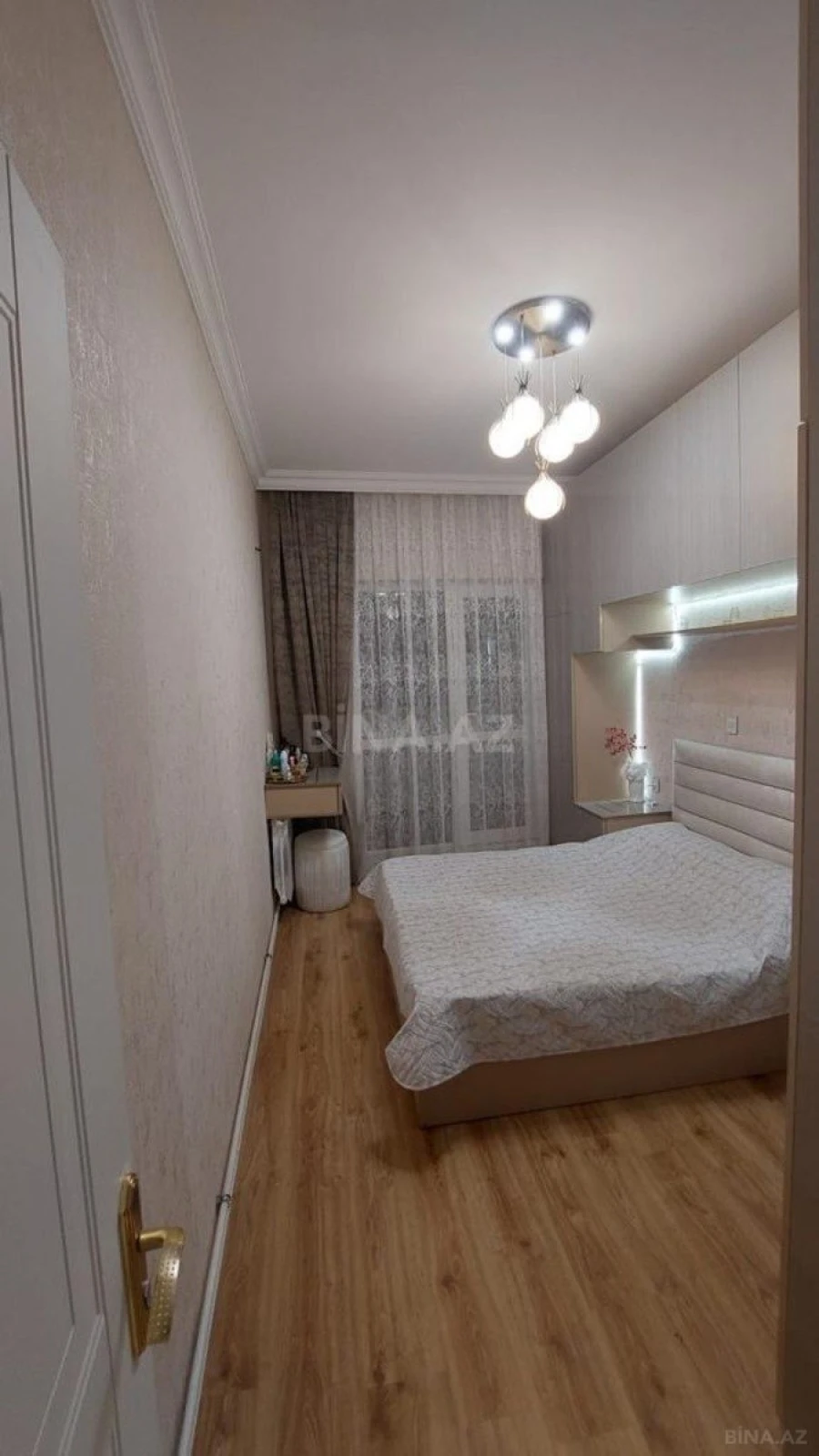 Satılır 2 otaqlı mənzil 64 m²
