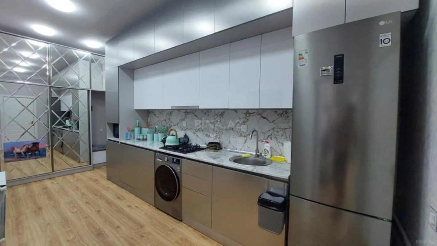 Satılır 2 otaqlı mənzil 64 m²