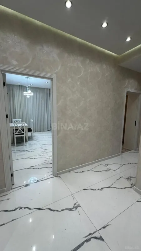 Satılır 2 otaqlı mənzil 81 m²