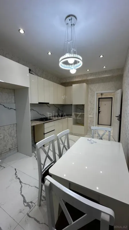 Satılır 2 otaqlı mənzil 81 m²