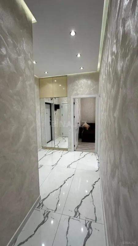 Satılır 2 otaqlı mənzil 81 m²