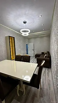 Satılır 2 otaqlı mənzil 81 m²