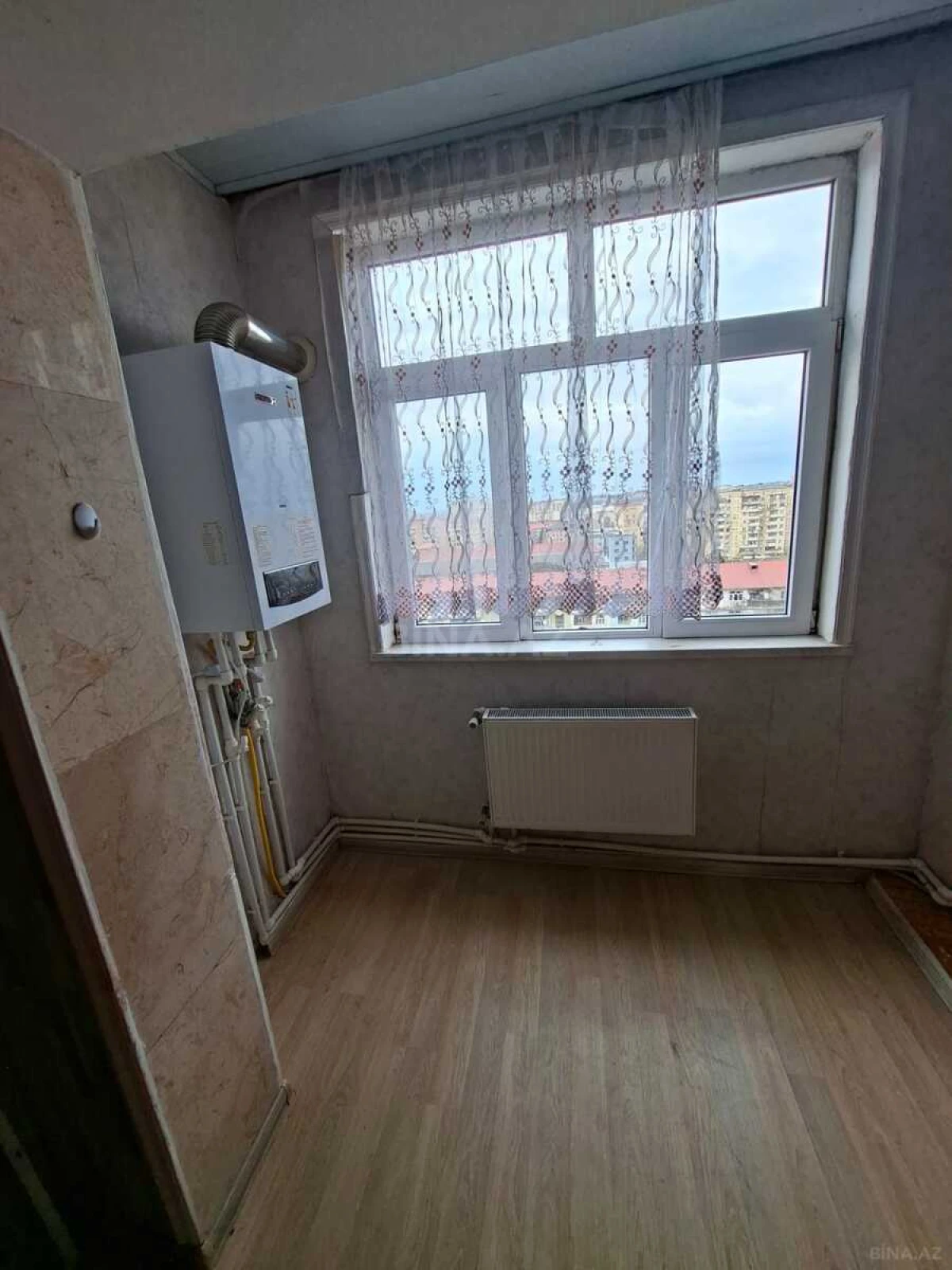 Kirayə verilir 4 otaqlı mənzil 90 m²