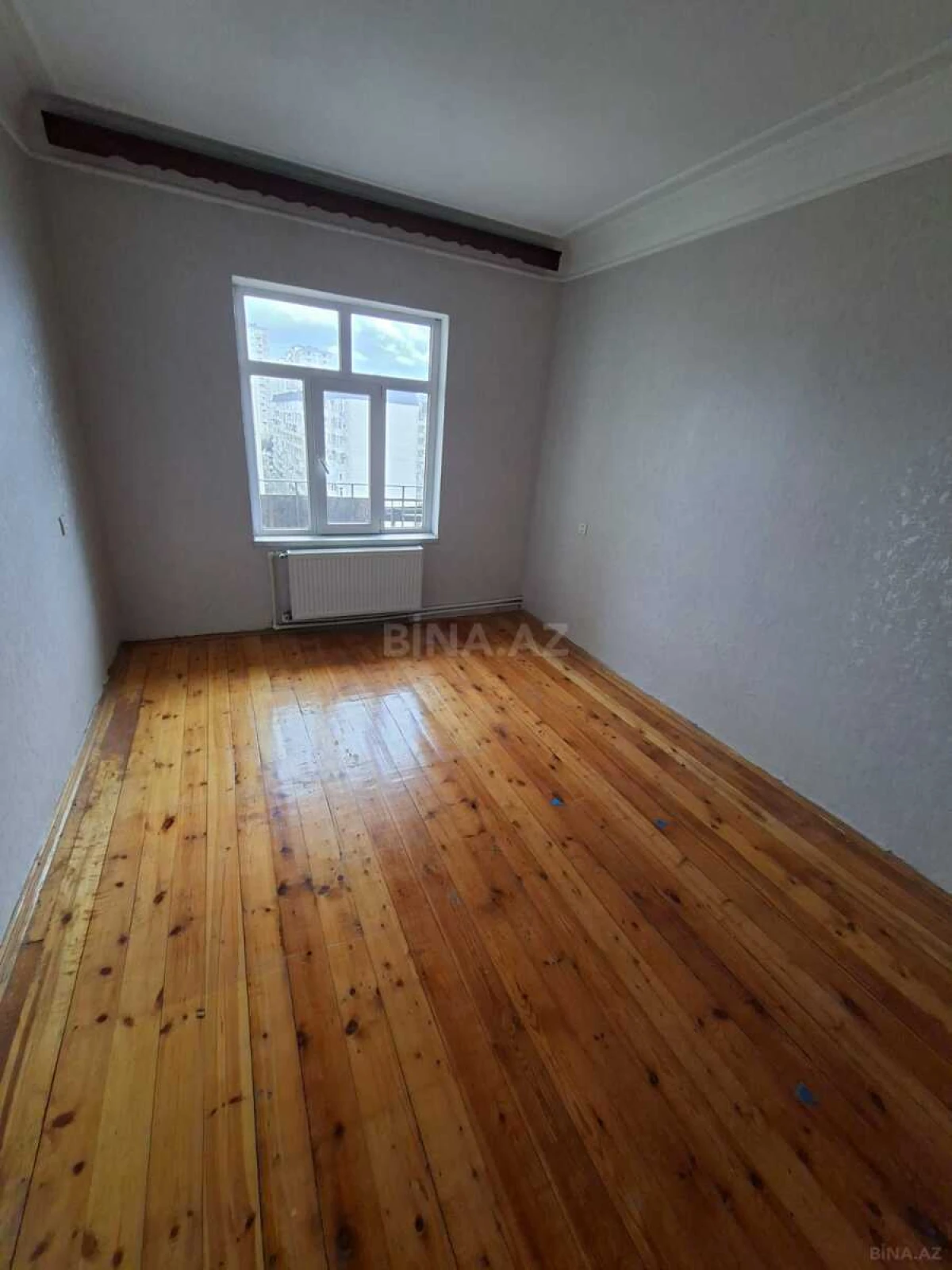 Kirayə verilir 4 otaqlı mənzil 90 m²