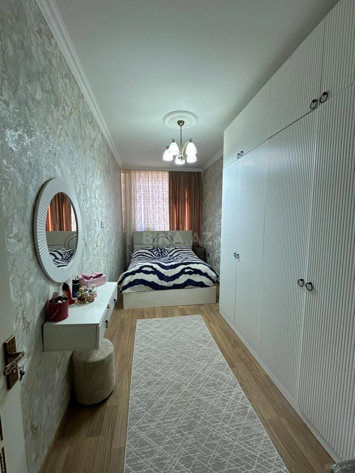 Satılır 2 otaqlı mənzil 65 m²