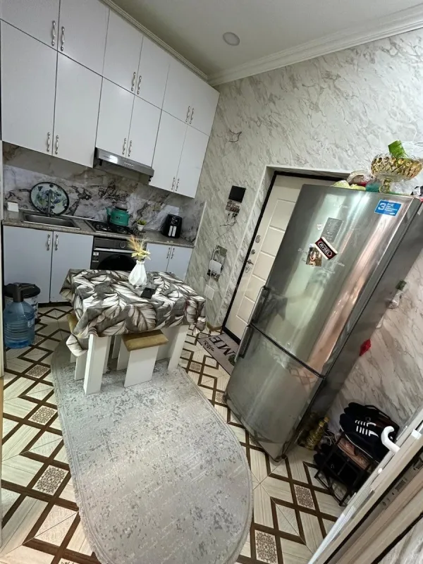 Satılır 2 otaqlı mənzil 65 m²