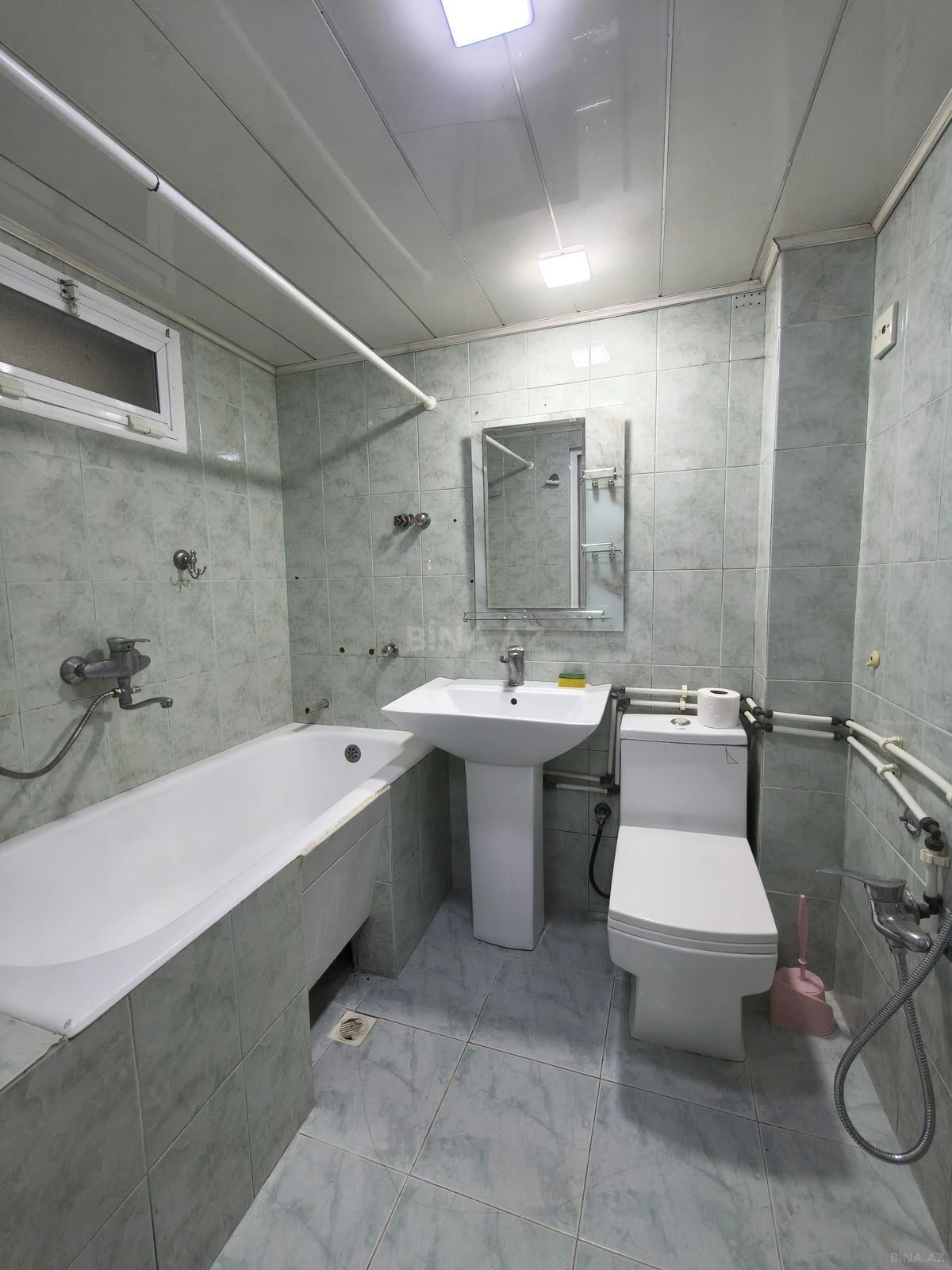 Satılır 1 otaqlı mənzil 40 m²