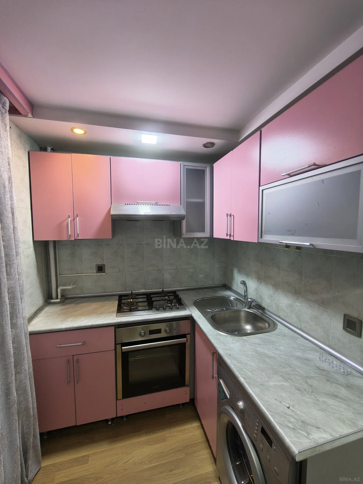 Satılır 1 otaqlı mənzil 40 m²