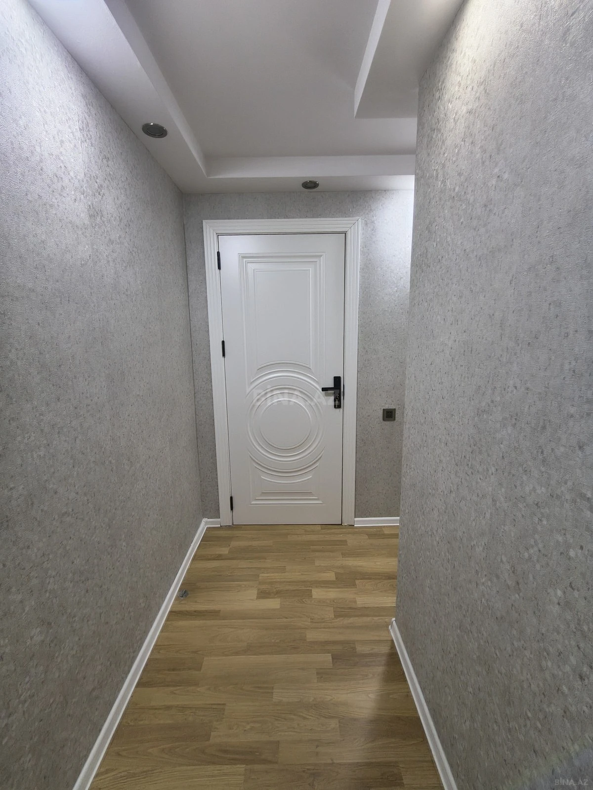 Satılır 1 otaqlı mənzil 40 m²
