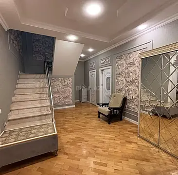 Kirayə verilir 4 otaqlı həyət evi 200 m²
