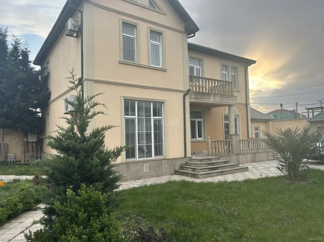 Kirayə verilir 4 otaqlı həyət evi 200 m²