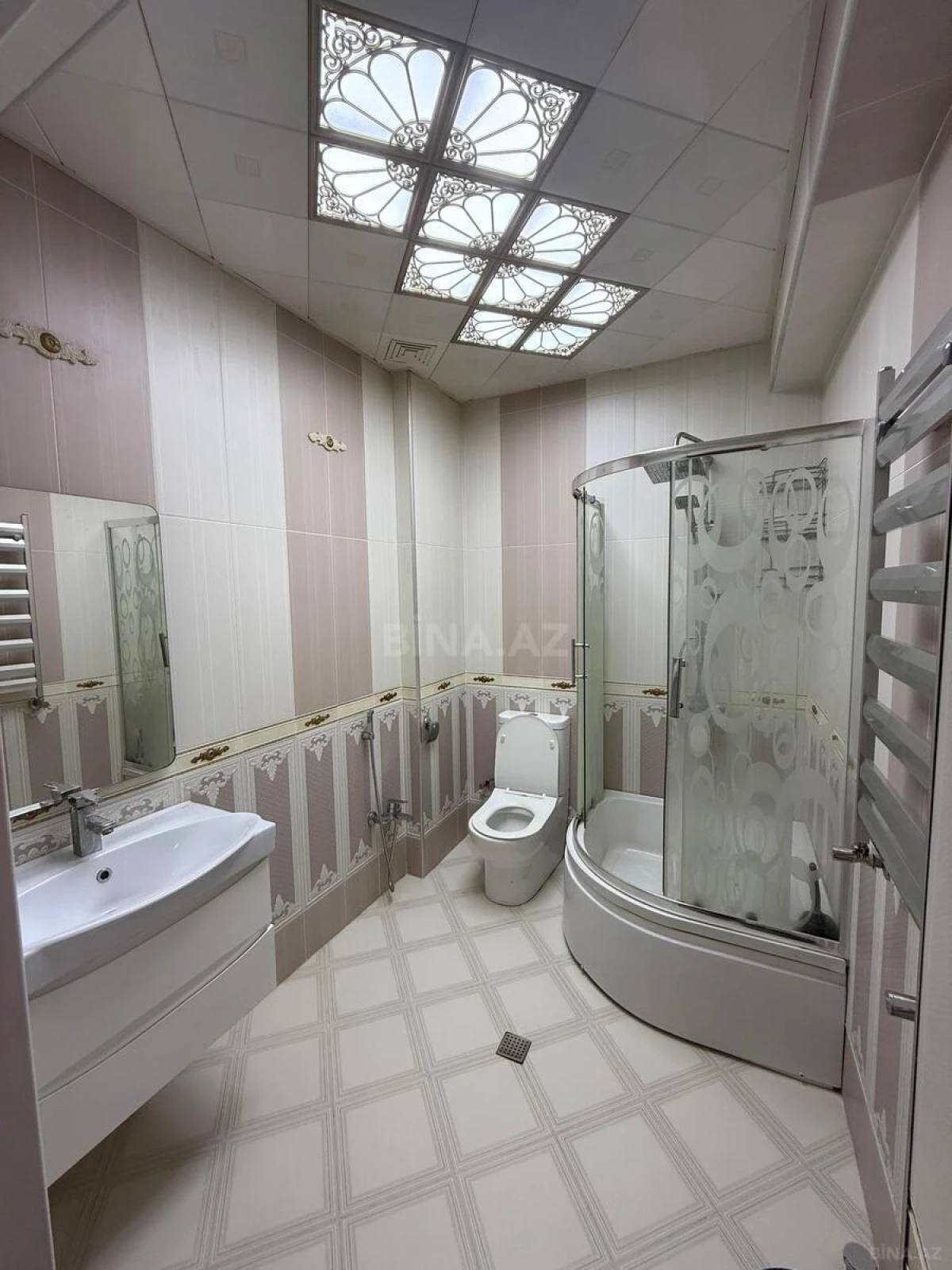 Kirayə verilir 3 otaqlı mənzil 86 m²