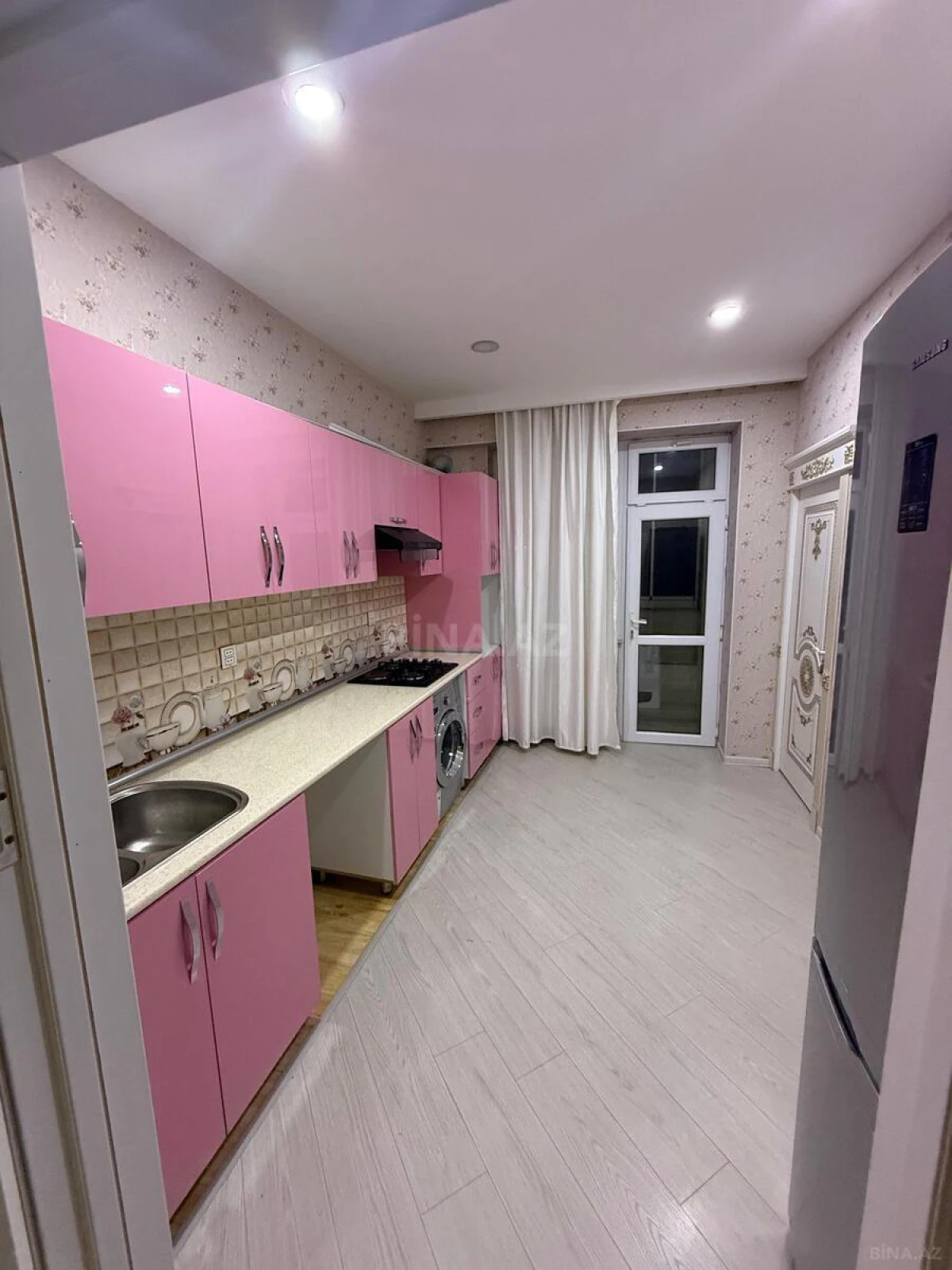 Kirayə verilir 3 otaqlı mənzil 86 m²