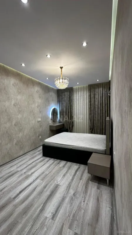 Satılır 2 otaqlı mənzil 78 m²