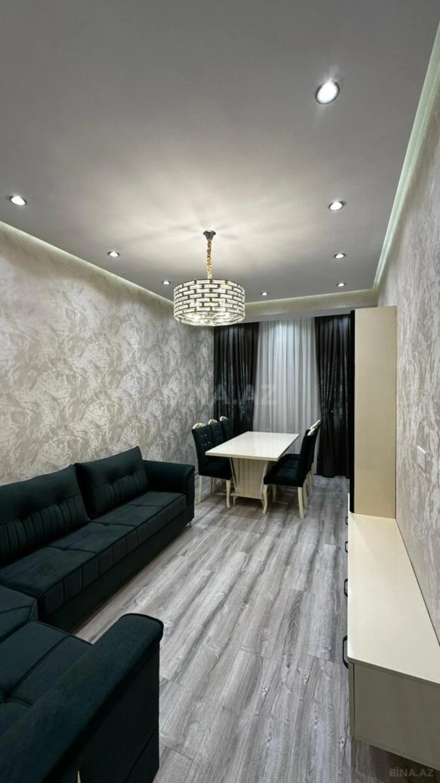 Satılır 2 otaqlı mənzil 78 m²