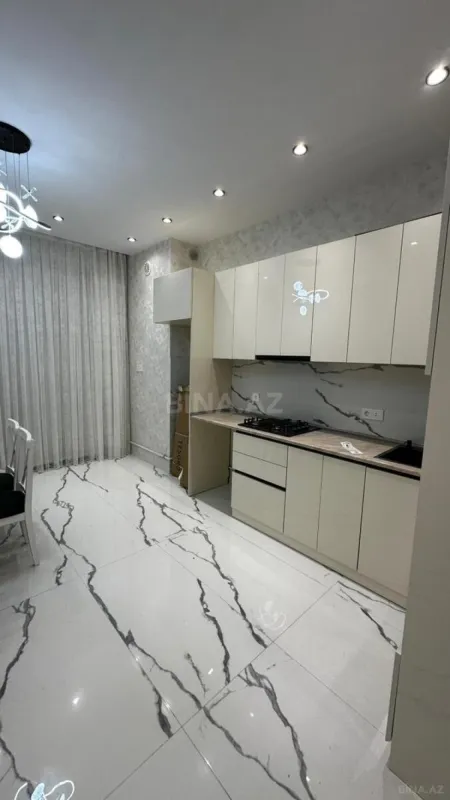 Satılır 2 otaqlı mənzil 78 m²