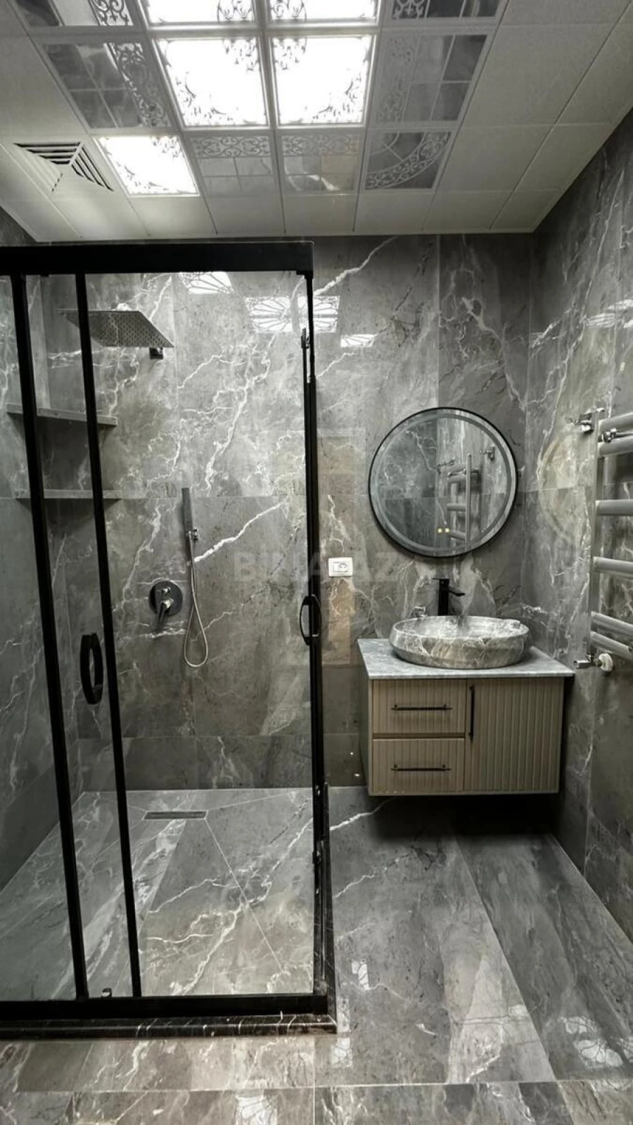 Satılır 2 otaqlı mənzil 78 m²