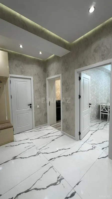 Satılır 2 otaqlı mənzil 78 m²