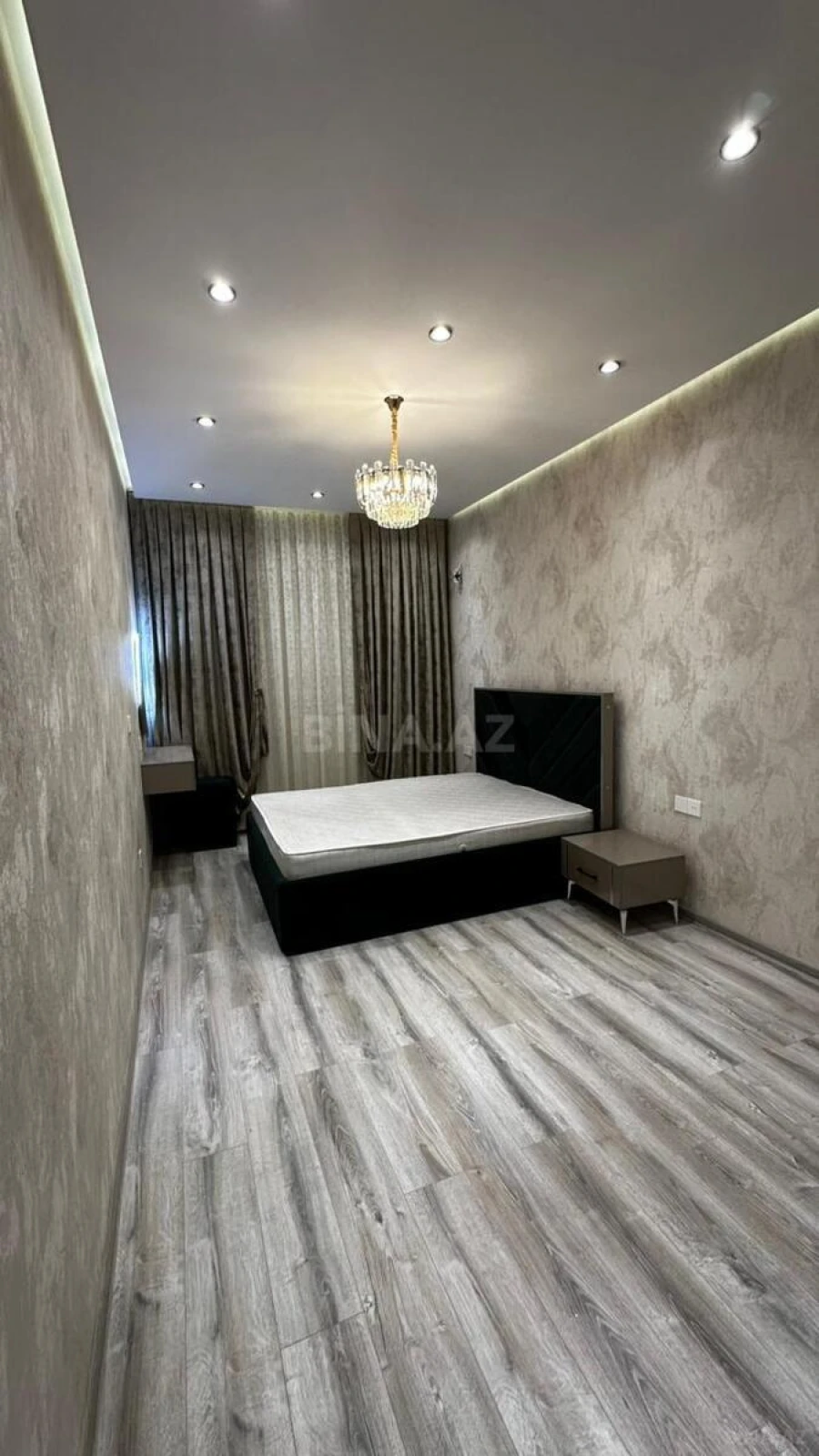 Satılır 2 otaqlı mənzil 78 m²